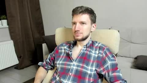 Snapshot of zepanl chatting on 5, 10, 2025 Andrew online show from 5, 10, 2025