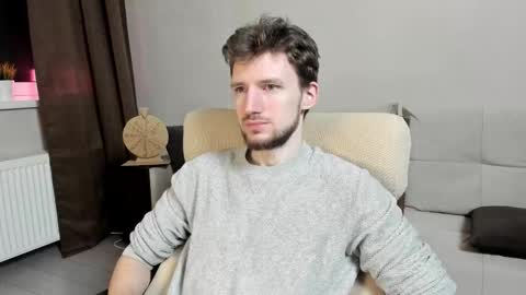 Snapshot of zepanl chatting on 16, 11, 2025 Andrew online show from 16, 11, 2025