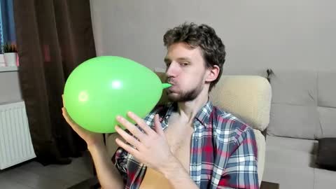 Snapshot of zepanl chatting on 26, 11, 2025 Andrew online show from 26, 11, 2025