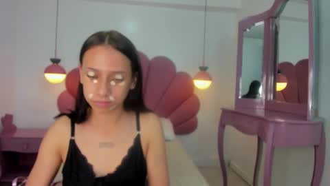 ZEPHYRA ANGELS online show from 7, 1, 2025