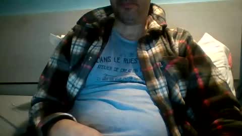 Snapshot of zeus00811 chatting on 30, 10, 2025 zeus online show from 30, 10, 2025