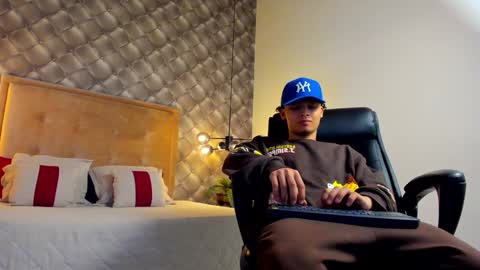 zeus online show from 7, 1, 2025