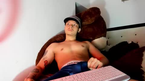 zeus online show from 2, 12, 2025