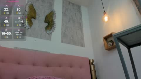 ZHAMIRA  ANDRES online show from 23, 9, 2025