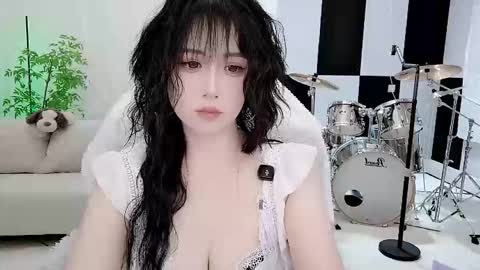 Snapshot of zhen0 chatting on 16, 10, 2025 zhen online show from 16, 10, 2025