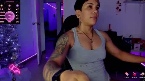 Snapshot of zhoestrong chatting on 4, 1, 2025 zhoestrong online show from 4, 1, 2025