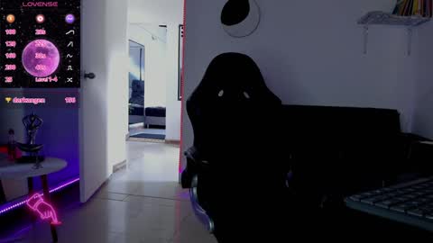 Snapshot of zhoestrong chatting on 15, 1, 2025 zhoestrong online show from 15, 1, 2025