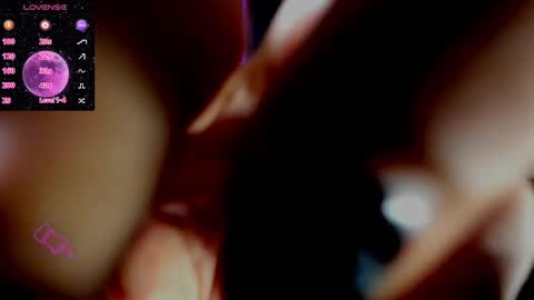 Snapshot of zhoestrong chatting on 8, 3, 2025 zhoestrong online show from 8, 3, 2025