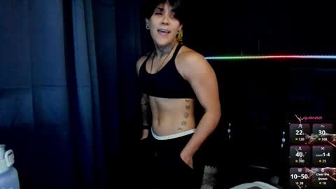 Snapshot of zhoestrong chatting on 25, 10, 2025 zhoestrong online show from 25, 10, 2025