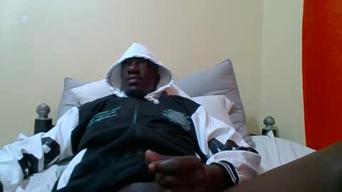 Zlatann2012 online show from 7, 10, 2025