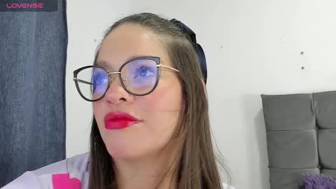 Snapshot of zoe69__ chatting on 13, 2, 2025 ZOE online show from 13, 2, 2025