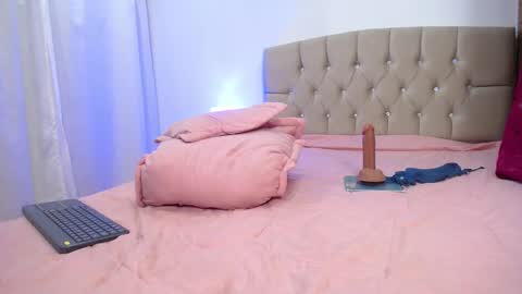 ZOEE online show from 13, 2, 2025