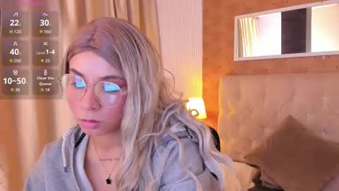 ZOEE online show from 19, 10, 2025