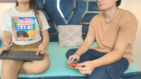 Snapshot of zoe_and_dylan_ chatting on 11, 11, 2025 Zoe and dylan online show from 11, 11, 2025