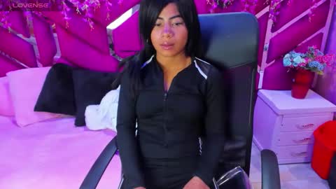 Zoe Browns online show from 5, 11, 2025