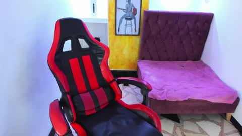 Z O E online show from 5, 11, 2025