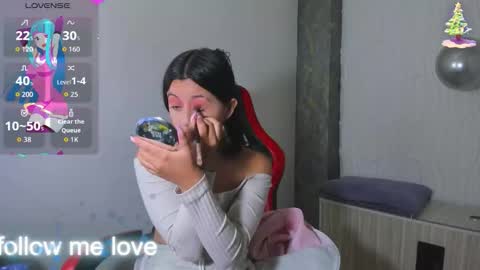 Snapshot of zoe_connor19 chatting on 29, 11, 2025 Z O E online show from 29, 11, 2025