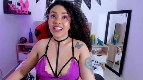 Zoe Gruber online show from 14, 12, 2024