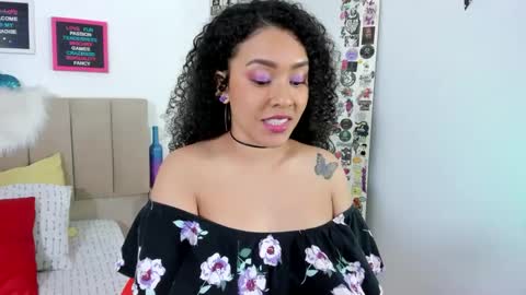 Zoe Gruber online show from 19, 1, 2025