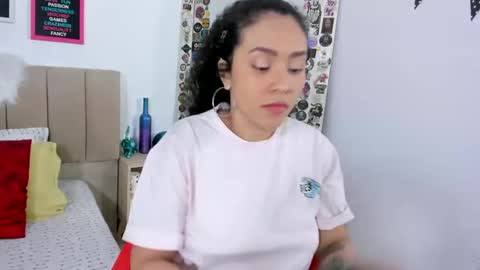 Zoe Gruber online show from 9, 2, 2025