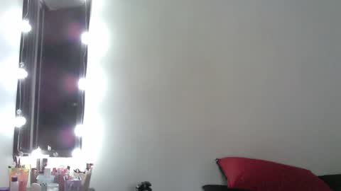 zoe hotxxx online show from 27, 1, 2025