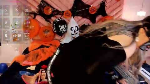 SWEET ZOE online show from 25, 10, 2025