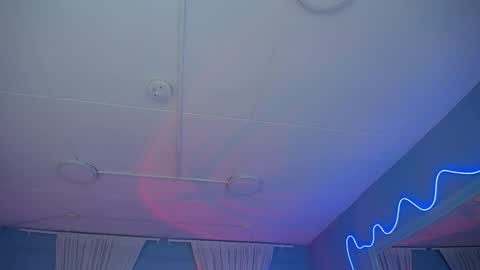 Zoe Lynch online show from 16, 12, 2025