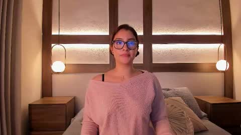 zoe_mhendez online show from 20, 11, 2025