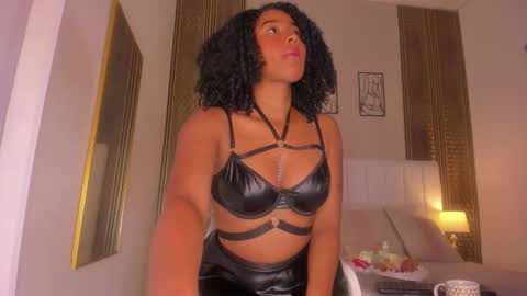 Hi guys i am Zoe  online show from 19, 3, 2026