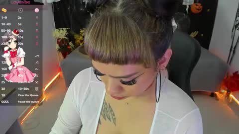 Snapshot of zoe_sullivan_ chatting on 20, 10, 2025 zoe_sullivan_ online show from 20, 10, 2025