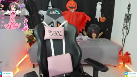 Snapshot of zoe_sullivan_ chatting on 29, 10, 2025 zoe_sullivan_ online show from 29, 10, 2025