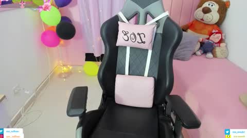 Snapshot of zoe_sullivan_ chatting on 16, 11, 2025 zoe_sullivan_ online show from 16, 11, 2025