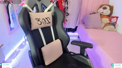 zoe_sullivan_ online show from 9, 2, 2026