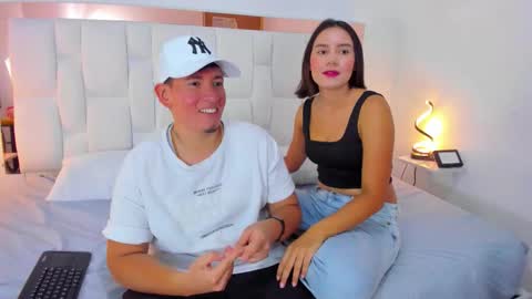 Zoe And Ethan online show from 17, 9, 2025