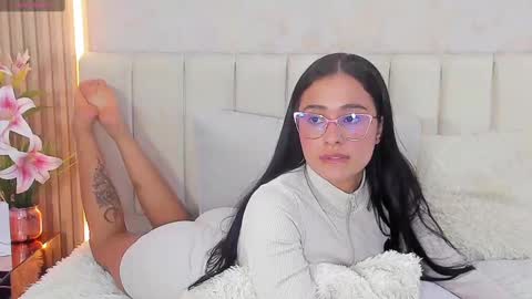 zoebarlowe online show from 7, 11, 2025