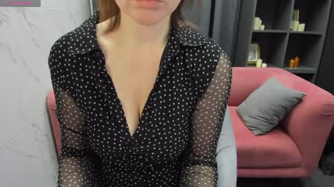 Snapshot of zoeeast chatting on 22, 12, 2024 Zoe online show from 22, 12, 2024