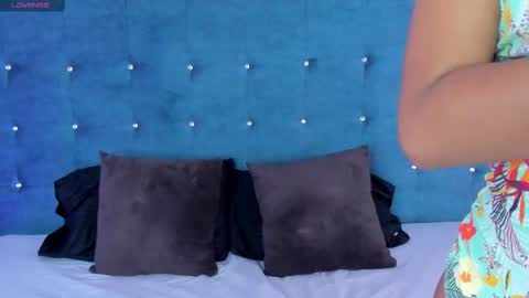 zoeeevanns online show from 1, 10, 2025
