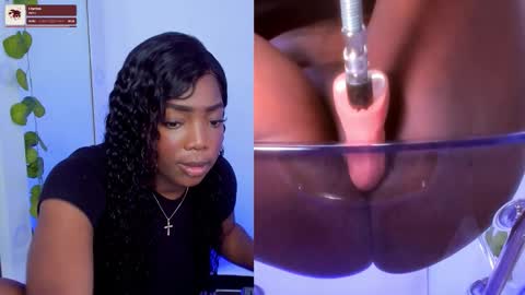 Snapshot of zoeethompson_cm chatting on 22, 10, 2025 online show from 22, 10, 2025