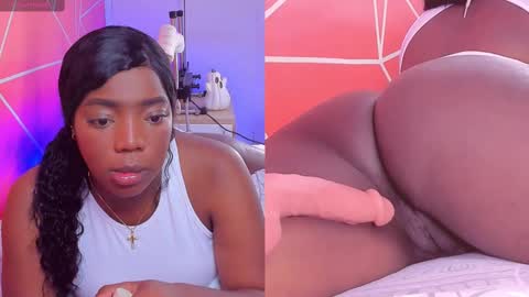 Snapshot of zoeethompson_cm chatting on 24, 10, 2025 online show from 24, 10, 2025