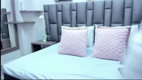 Snapshot of zoekrug chatting on 23, 3, 2026 Zoe Krug online show from 23, 3, 2026