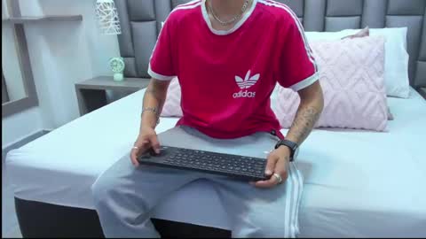 Snapshot of zoekrug chatting on 24, 3, 2026 Zoe Krug online show from 24, 3, 2026