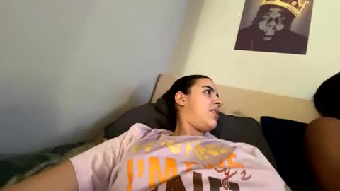 LovelyLatin25 online show from 4, 2, 2025