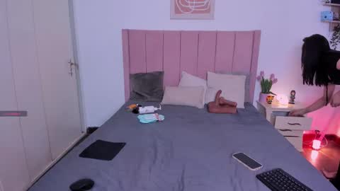 CuteZoe online show from 1, 2, 2026