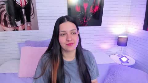 Snapshot of zoemurphy_ chatting on 2, 11, 2025 ZOE online show from 2, 11, 2025