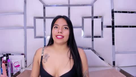 ZoeSwam online show from 18, 1, 2025