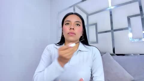 ZoeSwam online show from 1, 11, 2025