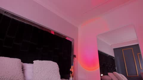 zoevidal_ online show from 29, 12, 2024