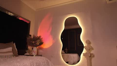 Snapshot of zoevidal_ chatting on 17, 10, 2025 zoevidal_ online show from 17, 10, 2025