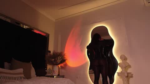 Snapshot of zoevidal_ chatting on 26, 10, 2025 zoevidal_ online show from 26, 10, 2025