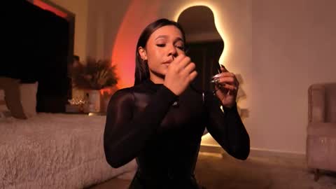 Snapshot of zoevidal_ chatting on 5, 11, 2025 zoevidal_ online show from 5, 11, 2025